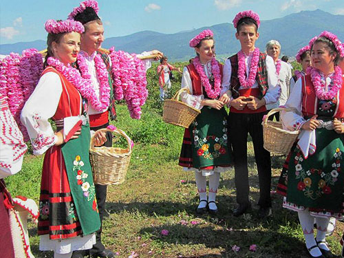 фестиваль роз в болгарии