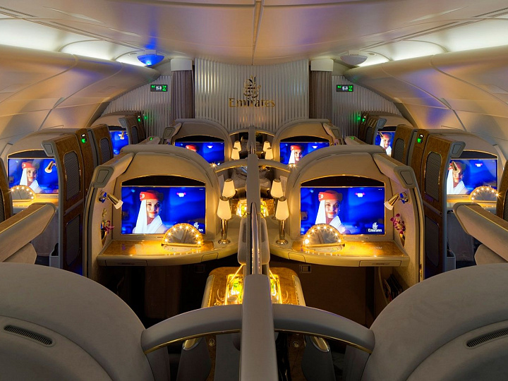 https://www.emirates.com/ru/russian/experience/our-fleet/photo-gallery/a380/first-class/